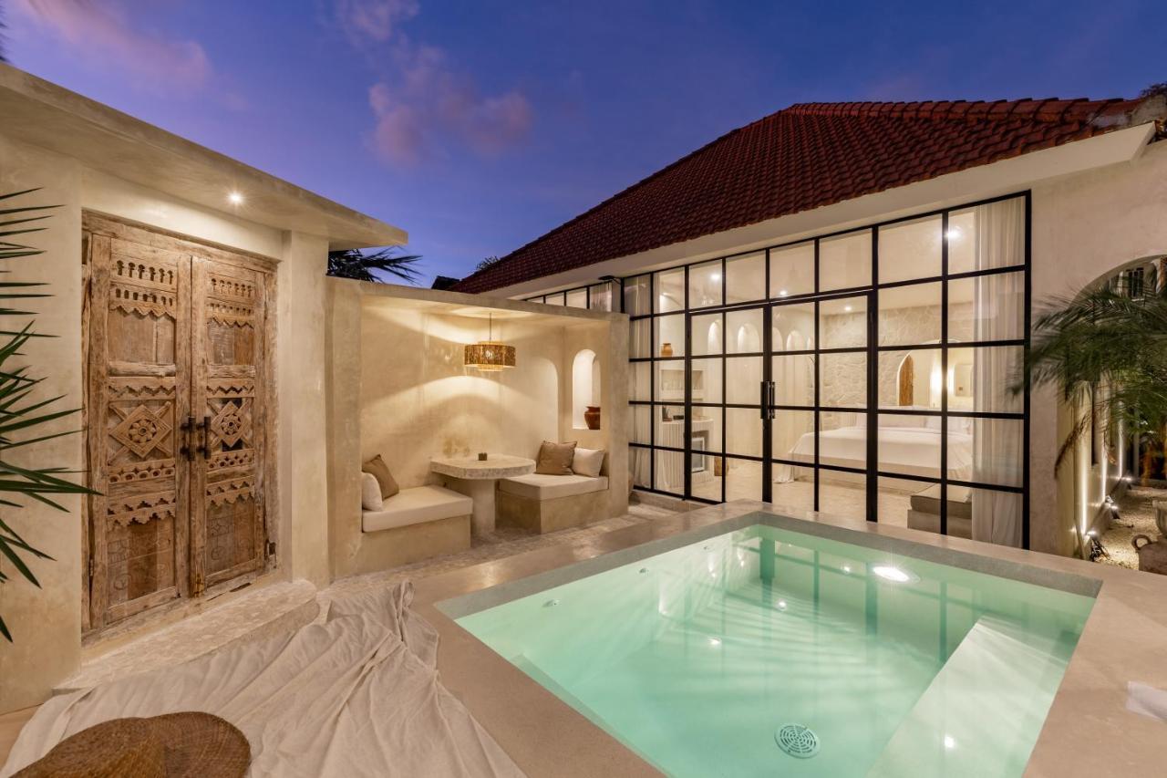 Luxe & Unique Honeymoon Bocami Suites- 2 By Azure Kerobokan Extérieur photo